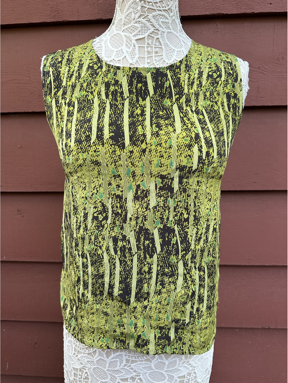 Raffinalla Neon Wasabi Green Abstract Print Sleeveless Tank Top